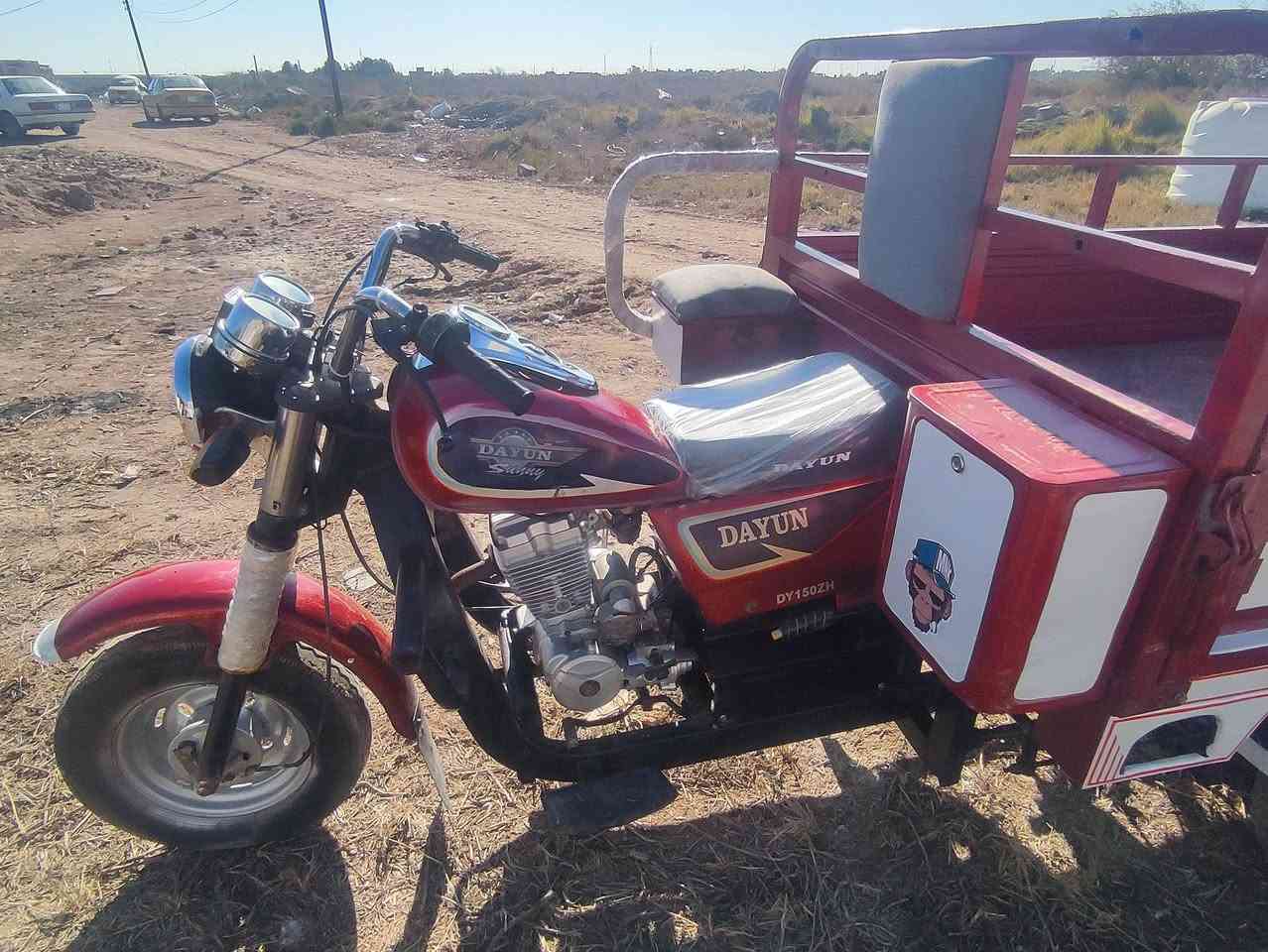 السلام عليكم ستوته موديل 17معمره مكينه ما مفتوحه بس كلجات  والشاصي مكفول السعر 1550بيه مجال قليل*********** هاذه الرقم بي واتساب
