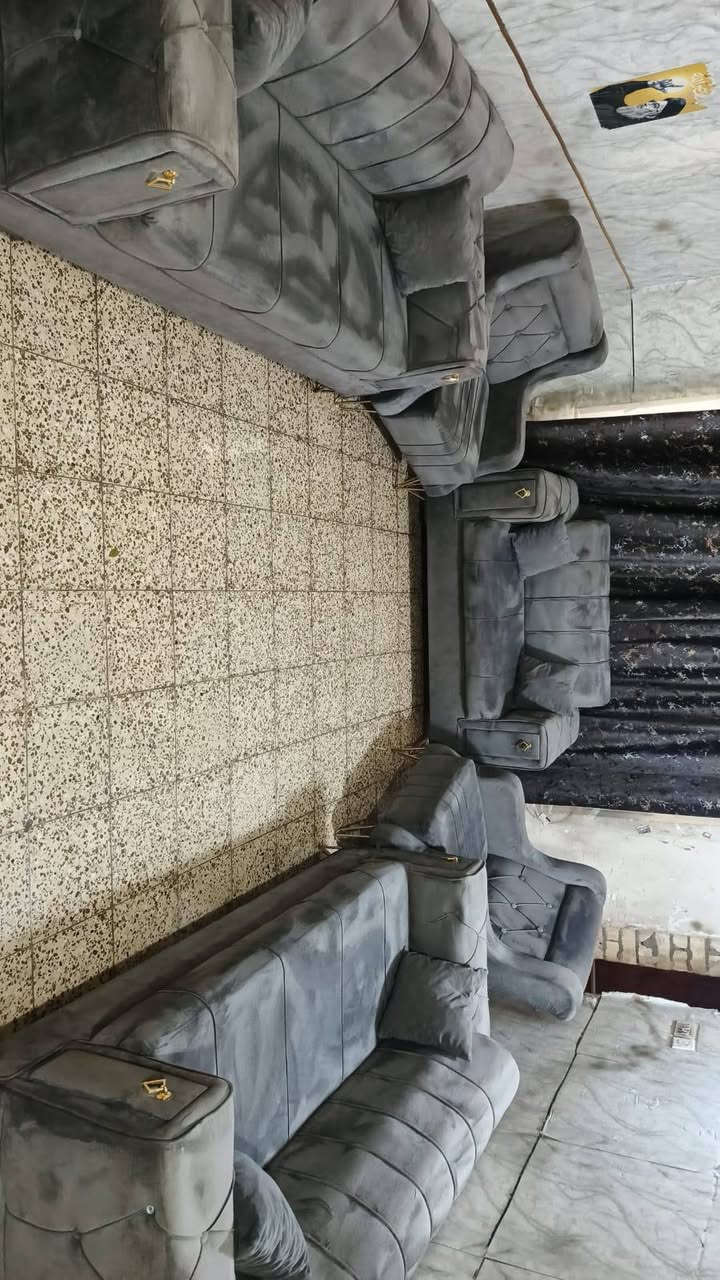 تخم 10مقعد 💺 نضيف جدا اي ضرر مابي سعر ,240,بي مجال مكان ألبياع *********** يوجد ب
