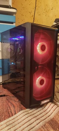 رايزن 7 3700x • 3060 Ti • رام 16GB 3200