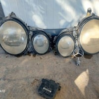 غراض مارسيدس ام عيون موديل ٢٠٠٠ مازدا يمين معى يسار الجها اليمنه نضيفه...