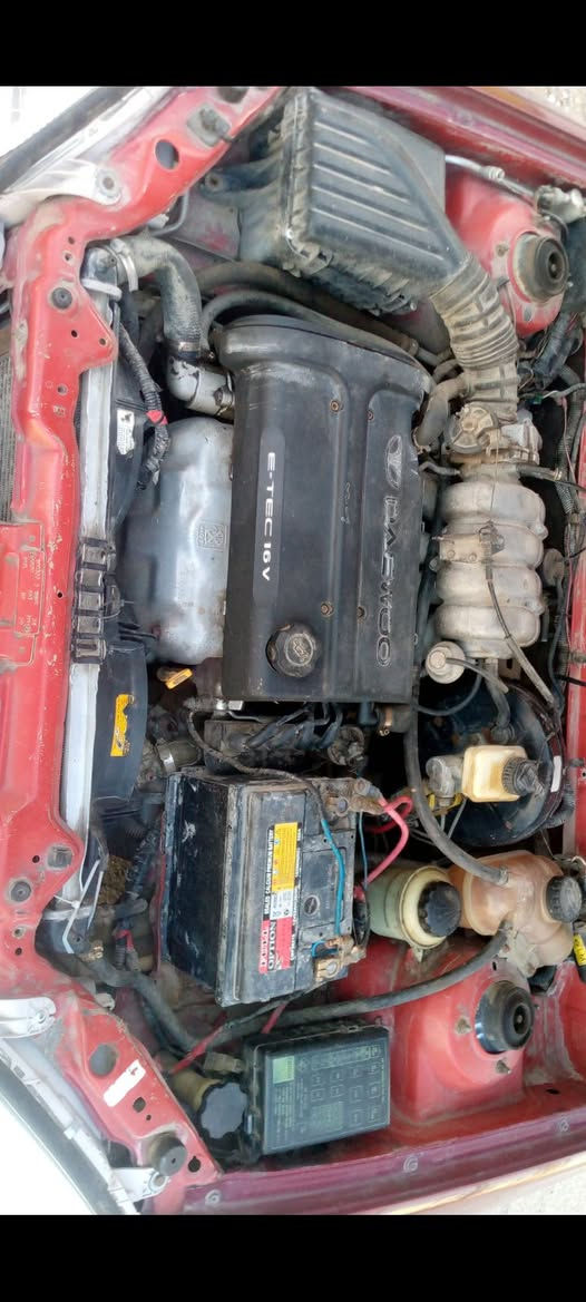 دايو لانوس 2002 گير ومحرك وتبريد وصدر وتايرات جيد جدا بأسمي السعر 35 موبايل ***********
