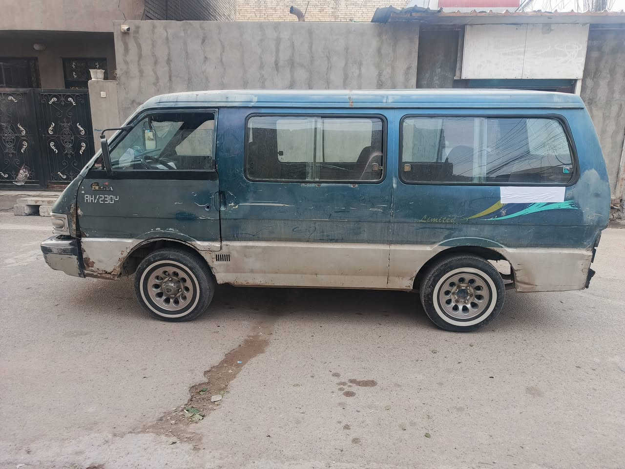 سلام عليكم كية بستة للبيع مكينة خير من الله كير الثالث ميجي باقي النمر زينات اكسن خير من الله رقم بغداد احمر سنوية تفاصيل راعيهة ما اندلة ابيع كوم حديد اتكفل سرقة عشرين  موديل 95.السعر 13 بيهة مجال مكاني بغداد الزعفرانية رقم الهاتف *********** اتصل على هذا الرقم
