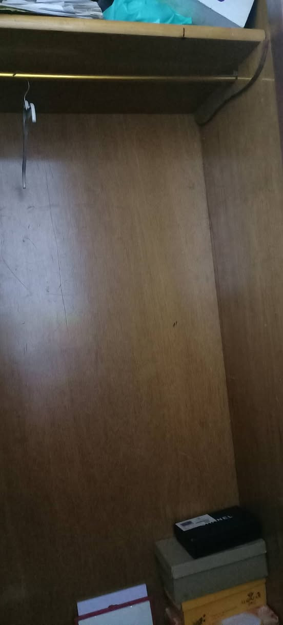 كنتور للبيع مصري وكلش قوي اريده ب150نضافته 90 بالميه مابي اي ضرر
وهاي لمرايه ترهم حت مال صالونات بس يحتاجلهه اضويه اضائتهه صفره 
اريدهه ب30.


**إذا كنت صاحب هذا الإعلان وتريد حذفه لأي سبب، رجاءا أرسل رسالة إلى الدعم الفني**