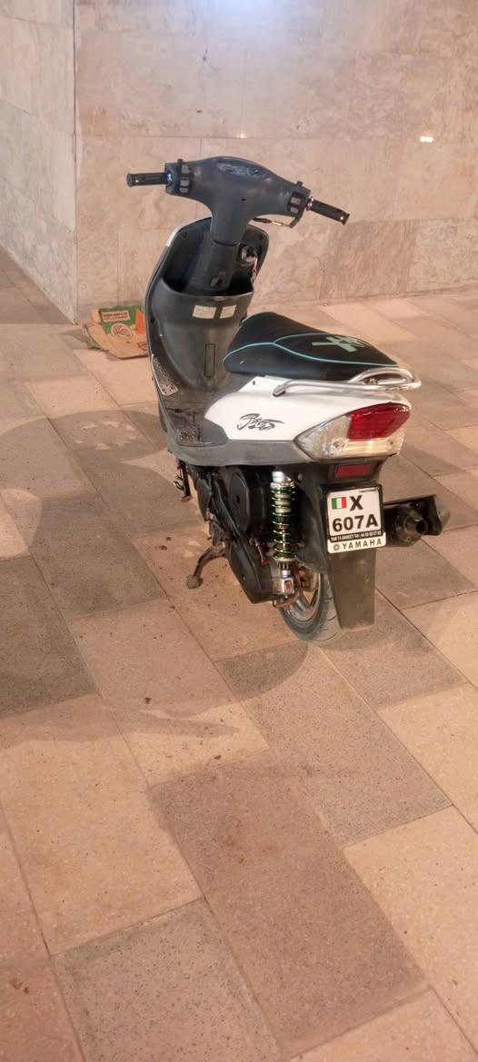 دراجه للبيع ماكس منغولي مكينه ما مفتوحه السعر 850 وبيه مجال قليل


**إذا كنت صاحب هذا الإعلان وتريد حذفه لأي سبب، رجاءا أرسل رسالة إلى الدعم الفني**