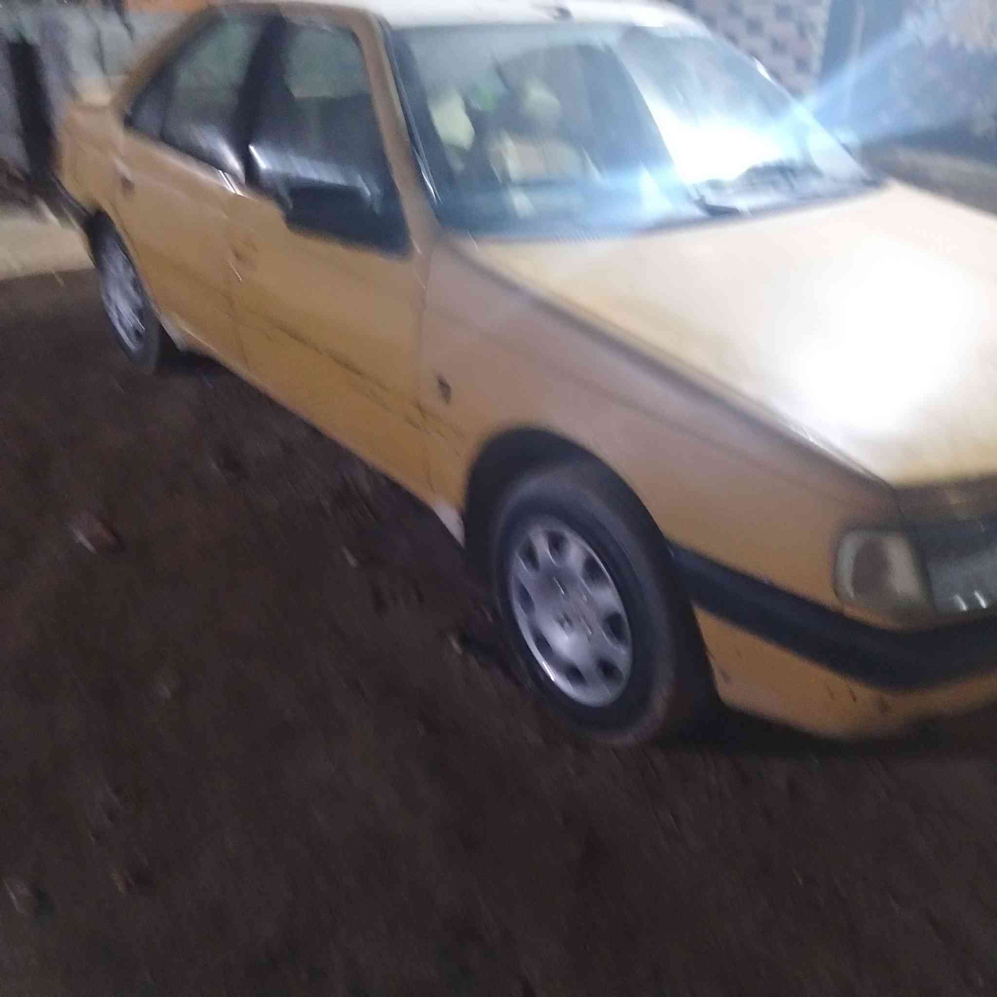 سلام عليكم بيجو 405 2010 رقم نجف سنويه 28 السعر 26.       ***********
