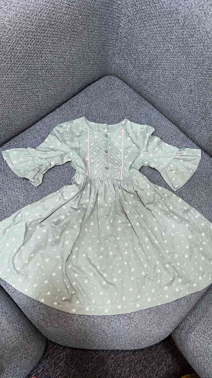 حبيباتي جبت الكم قطع اطفال تجنن سعر القطعه ٥ اكو توصيل لجميع المحافظات


**إذا كنت صاحب هذا الإعلان وتريد حذفه لأي سبب، رجاءا أرسل رسالة إلى الدعم الفني**