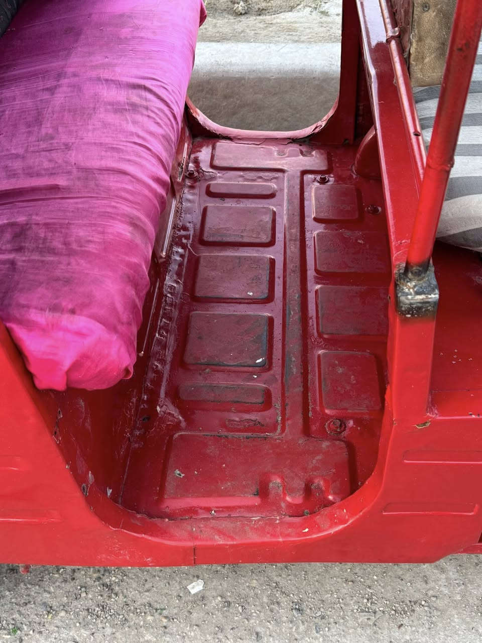 تكتك موديل ٢٠١٨مصبوغه عام رقم نكليزي كايمه وبيهه صوت بكن السعر٤٥٠٠وبيهه مجال الشراي يتصل ***********
