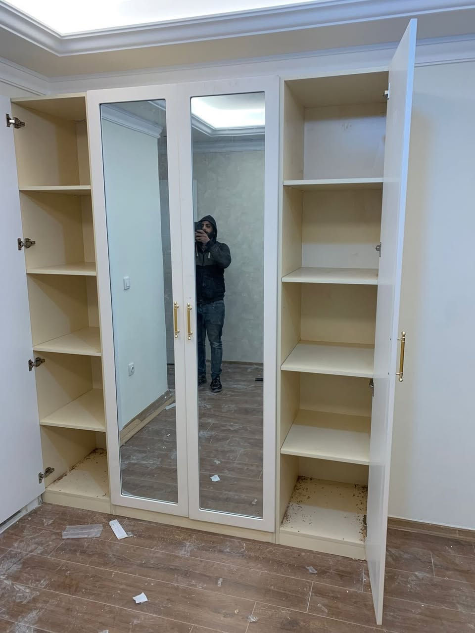 📌 معمل البصري للموبيليا والديكور
نقدّم لكم كل ما هو جديد في عالم الأثاث والديكور ✨
🪚 متوفر تفصيل حسب طلبكم
✅ جودة عالية
🎯 دقة في العمل
للاستفسار والتواصل:
📞 ***********
📞 ***********
