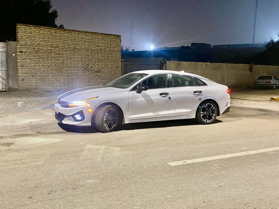 السلام عليكم
KIA K5 GT LINE 2022  كيا كي فايف لون ابيض موديل جيتي لاين 
مواصفات
فول ماعدا بانوراما
بصمة
رادار امامي 
رادار بالمري 
تشغيل عن بعد 
كشنات جلد اسود
شاشة جبيرة 
كار بلي 
كاميرا خلفية 
AUTO Hold
كشن كهرب 
وباقي مواصفات المعروفة جتي لاين
ماشيه 49 mi 
عنوان السياره: السماوة
رقم بغداد حرة
السعر : 176ورقه بيهه مجال حق الجيه 
واتساب ***********
