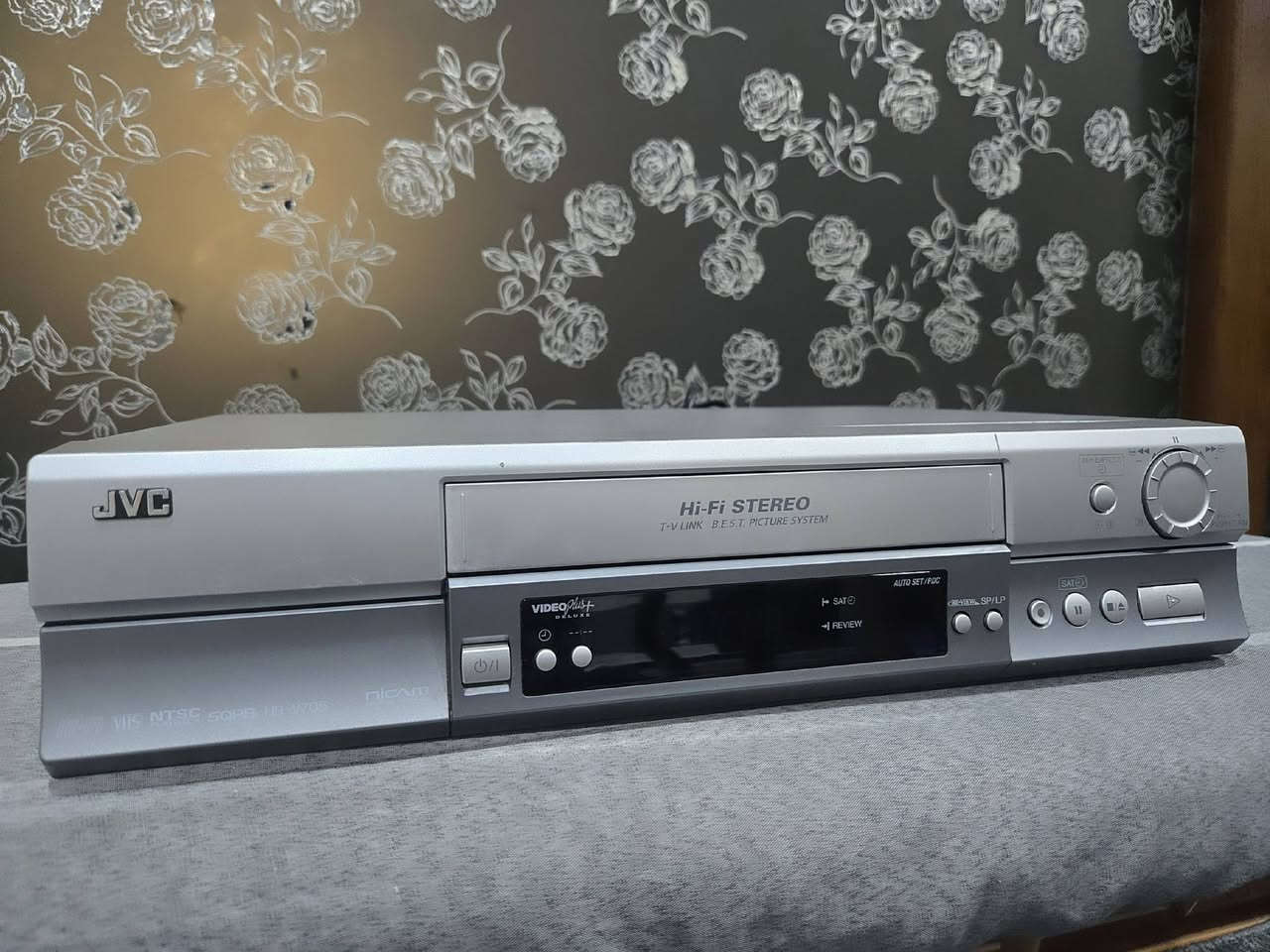 للبيع جهاز اوربي كلش نضيف


**إذا كنت صاحب هذا الإعلان وتريد حذفه لأي سبب، رجاءا أرسل رسالة إلى الدعم الفني**