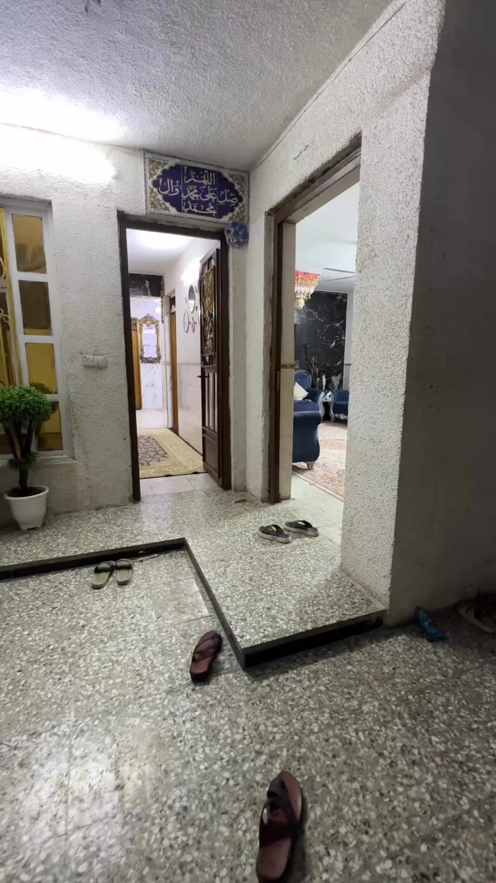 سلام عليكم ورحمة الله وبركاته بيت  للبيع في بغداد مدينه الصدر قطاع خمسه مساحه ١٤٤كامل محقات ولبيت جاهز من كلشي ومن خدمات لاستفسار التصال بل رقم ***********
