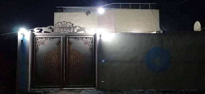 بيع مستعجل
بيت 150/متر طابقين
الارضي غرفتين وصاله واستقبال ومطبخ
وصحيات داخليه وخارجيه
والطابق الثاني غرفه كبيره وصاله
#ملاحظه البيت مع كافة اثاثه 
علما يوجد سبلات 4جداريه 
مع اثاث الاستقبال
والمطبخ جاهز مع الكونترات
طابو زرعي
#شارع المعمل السمنت يبعد عن الصيدليه الحديثه 200/متر

قفل 45

(عرصه بصف البيت 140/متر بـ8ملاين الوجه 7    والنزال 20)
#الشراي يتصل
***********
