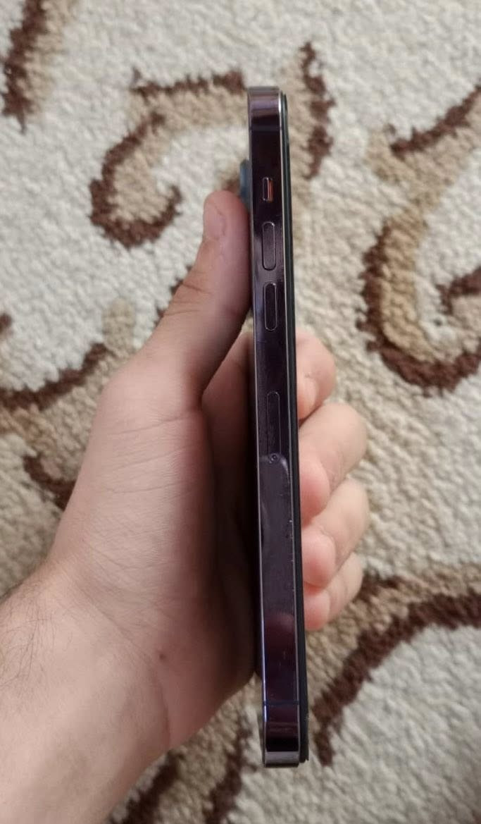 ايفون 14 برو ماكس
بنفسجي
128
بطارية 93 شرط مامعلايه 
ZA / دبل شريحة
فقط مبدل شاشه 3 خيارات
السعر 525
***********
