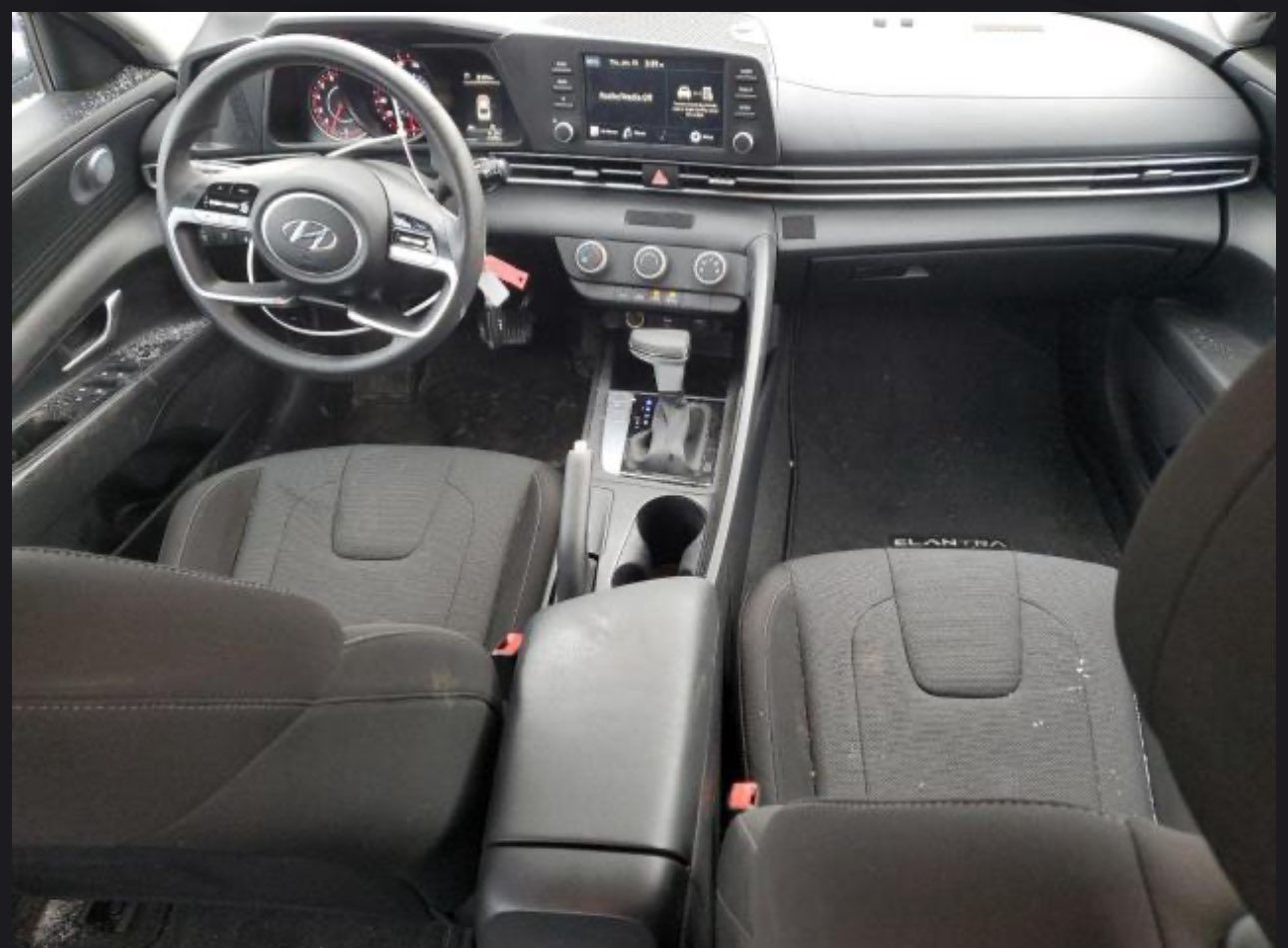 السلام عليكم موديل 2022اربيل دولي سنويه بسمي حادث بس جاملغ مبدل نفس ألون بدون ايرباك سيارة نضيفه ماشيه 31 العنوان بغداد السيدية قرب تقاطع الدرويش ‭0772 106 9704‬ بي وتساب سعر 147
