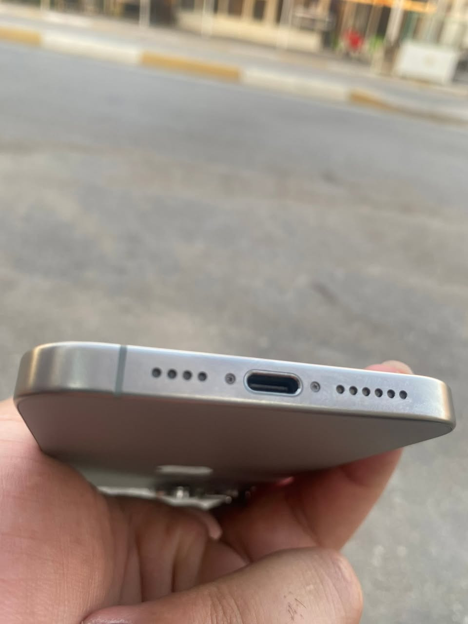 السلام عليكم جهاز للبيع  15 برو ماكس نضافه فول
جهاز بلادي ما مفتوح بطارية 84 🔋 
ذاكرة 256 
مليون و50 الماشراري لا يرسل


**إذا كنت صاحب هذا الإعلان وتريد حذفه لأي سبب، رجاءا أرسل رسالة إلى الدعم الفني**