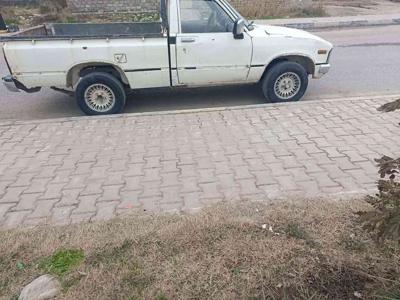 السلام عليكم 
للبيع بيكم 80
صبغ عام محرك كير اكسن شرط 
وشرط التحويل المكان الموصل الايسر السعر 23وبي مجال قليل للستفسار اكثر الاتصال على الرقم***********.
***********
