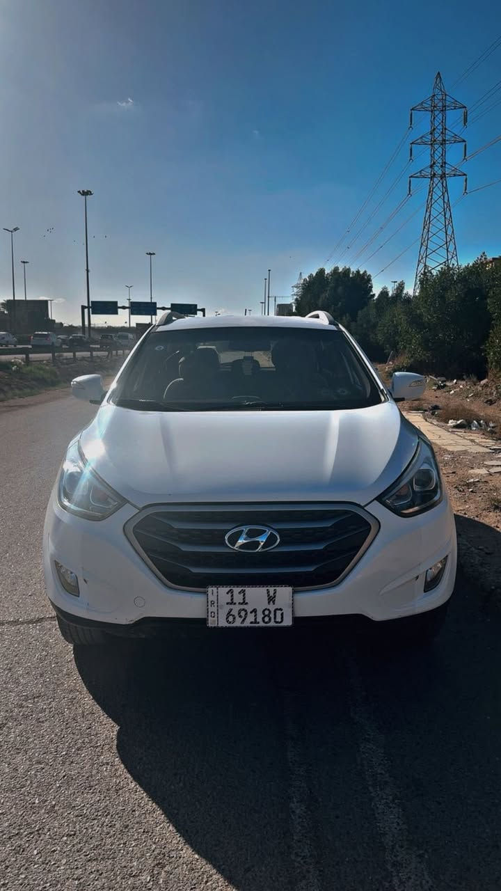 السلام عليكم
للبيع توسان موديل 16 
خليجي مكفوله من التبديل والصبغ البارد والتكحيل 
السياره الحمدلله بالواقع احلى من الصور  

السعر 162 وبيها مجال بسيط 

***********
