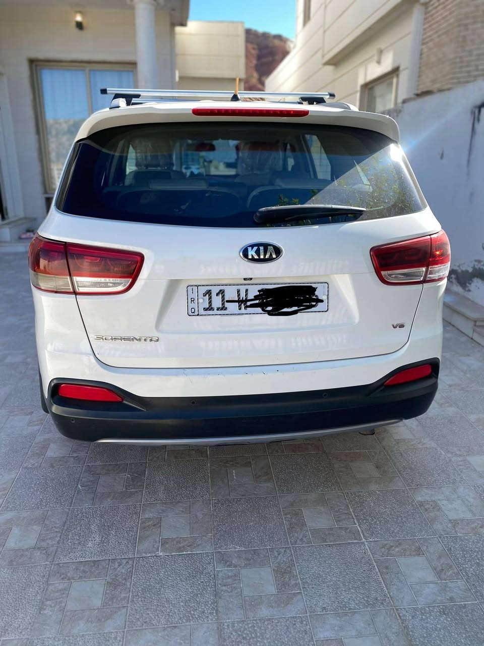 كيا سورنتو خليجي او مراوس بااحدث
رقم بغداد أنكليزي بسمي 

موديل 2018

لون ابيض 

٦ سلندر ٧ راكب

بصمة: تشغيل وتقفيل
اشاير بلمري
بردات خلفية اصلية 

كشنات جلد لونين 

كشنات ٢ كهرباء 

نظام ايكو درايف 

شاشة كبيرة اندرويد 

كامرة دوارة اصلية 

حساس امامي وخلفي 

تحكم استيرن فول 

حاكية : ابلوتوث: اوكس 

كيجات السرعة زئبقية 

شاشة الدشبول الكترونية 

شاشة اعطال بلدشبول 

تبريد ابيانو لمس 

تبريد ٣ قطع ثلج 

اضواء ترحيب بليدات 

علامة سورنتو بلدوسة 

مانع انزلاق وانحدار 

لد امامي وخلفي 

لايت زنون اصلي 

اشاير بلمري 

ويل ١٩

تخم تاير جديد لك 

ماشية 146 وقابلة للزيادة 

كير ومكينة وصدر وحدادية وتبريد خير من اللة 

سيارة نضيفة على أيدي

كتلوكات الشركة موجودات
السعر 200$وبيها محال
***********
