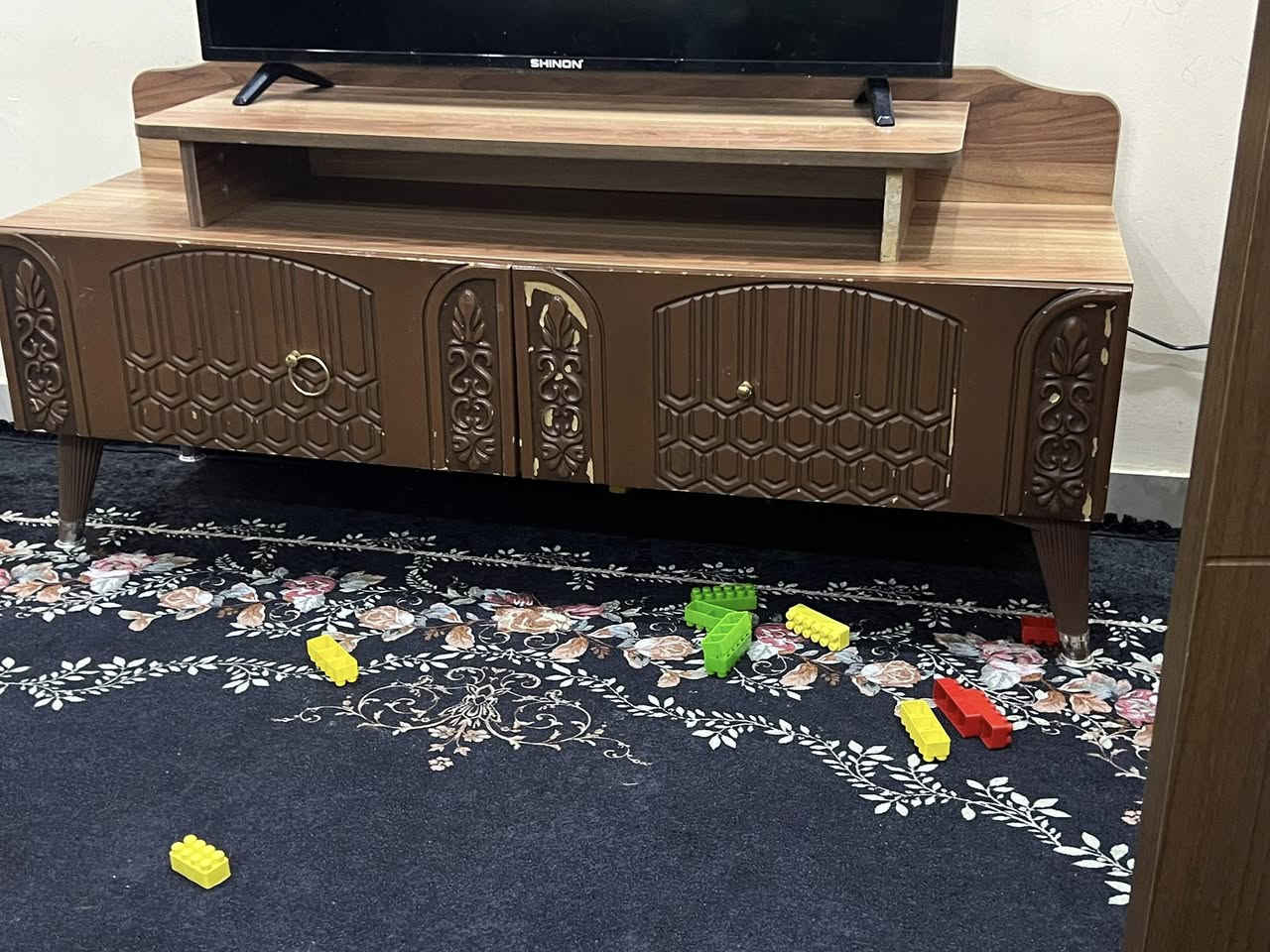 غراض بيت نظيفه واسعار مناسبه   كلشي بسعره ميز بلازما قنفات عدد2 كاونتر داخل المنيوم خارج خشب


**إذا كنت صاحب هذا الإعلان وتريد حذفه لأي سبب، رجاءا أرسل رسالة إلى الدعم الفني**