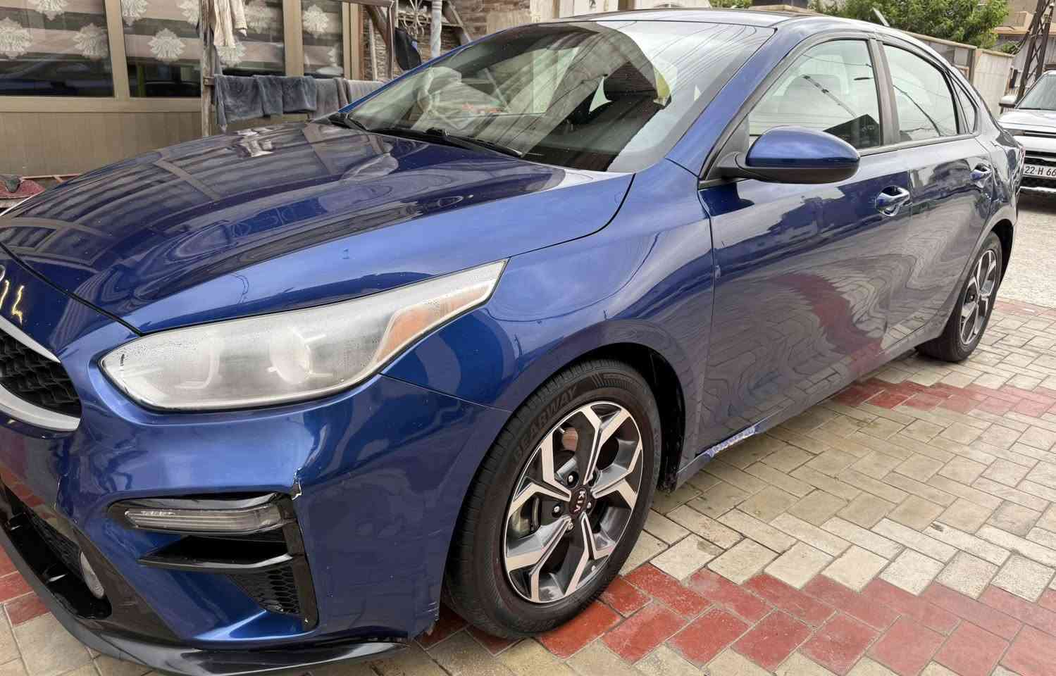 kia forte
كيا فورتي 2021 
اللون ازرك
محرك مكفول
كير cvt ممفتوح على وضع الشركة
ماشية 74 الف ميل
حادثهة جانبي بدون تكمة
بيهة طخة  صغيرة بالدوسة نفس مكان الحادث 
رقم اربيل
السعر ١٢٥ 
مكان السيارة المنصور 
***********
