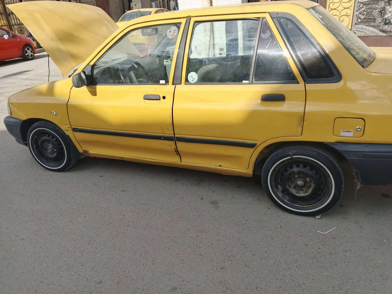 سلام عليكم عندي سايبه موديل 2012 مكينه مال ابرايد  رقم احمر سنويه ساقطه بل 2023  السعر 13 ورقه ***********
