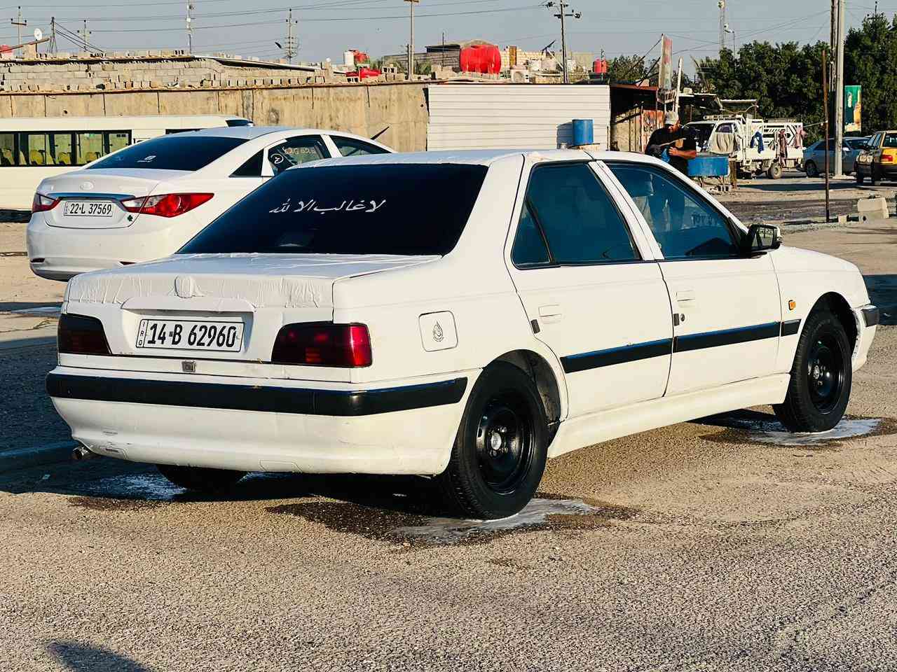 السلام وعليكم بيجو بارص موديل ٢٠١٢ بدون ضربه ملكوطه بيه رشات صبغ تبريد يرادله فابريته رقم جديد بصره  بسم صديقي سعرهاا ٤٣ والي مايعجبه السعر يدعيلنه برزق ***********
