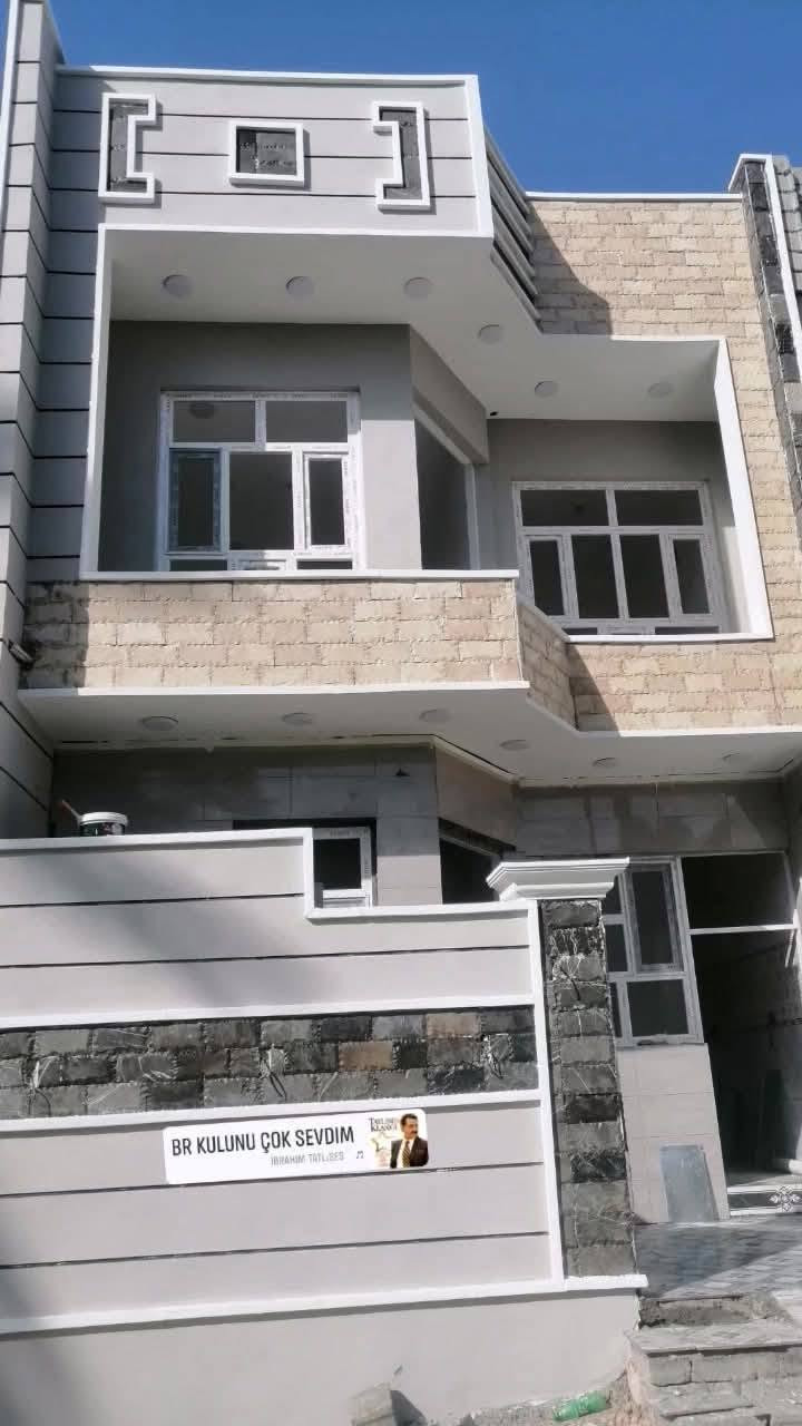 صبغ وديكورات وسقوف ثانوية واجهات فوم كوبلنات ورق جدران بديل الخشب بديل الرخام شيبورد للاستفسار الاتصال ع رقم ***********
