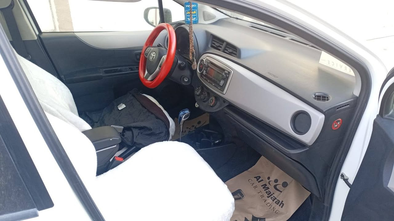 تويوتا يارس 2012 بي سبوغ بي ليدان بةس كالبونةوةي هةية بةس بةعةيب ناجيت جونكة هةمويان هةيانة.
مواصفات:جوار جام كارةباي. كيرتؤماتيك. مةكينةكةورة. ٥باليف.ويل كةب.سوكان فوليوم.... 
سعر. ٩٥ ورةقة أربيل, العراق


**إذا كنت صاحب هذا الإعلان وتريد حذفه لأي سبب، رجاءا أرسل رسالة إلى الدعم الفني**