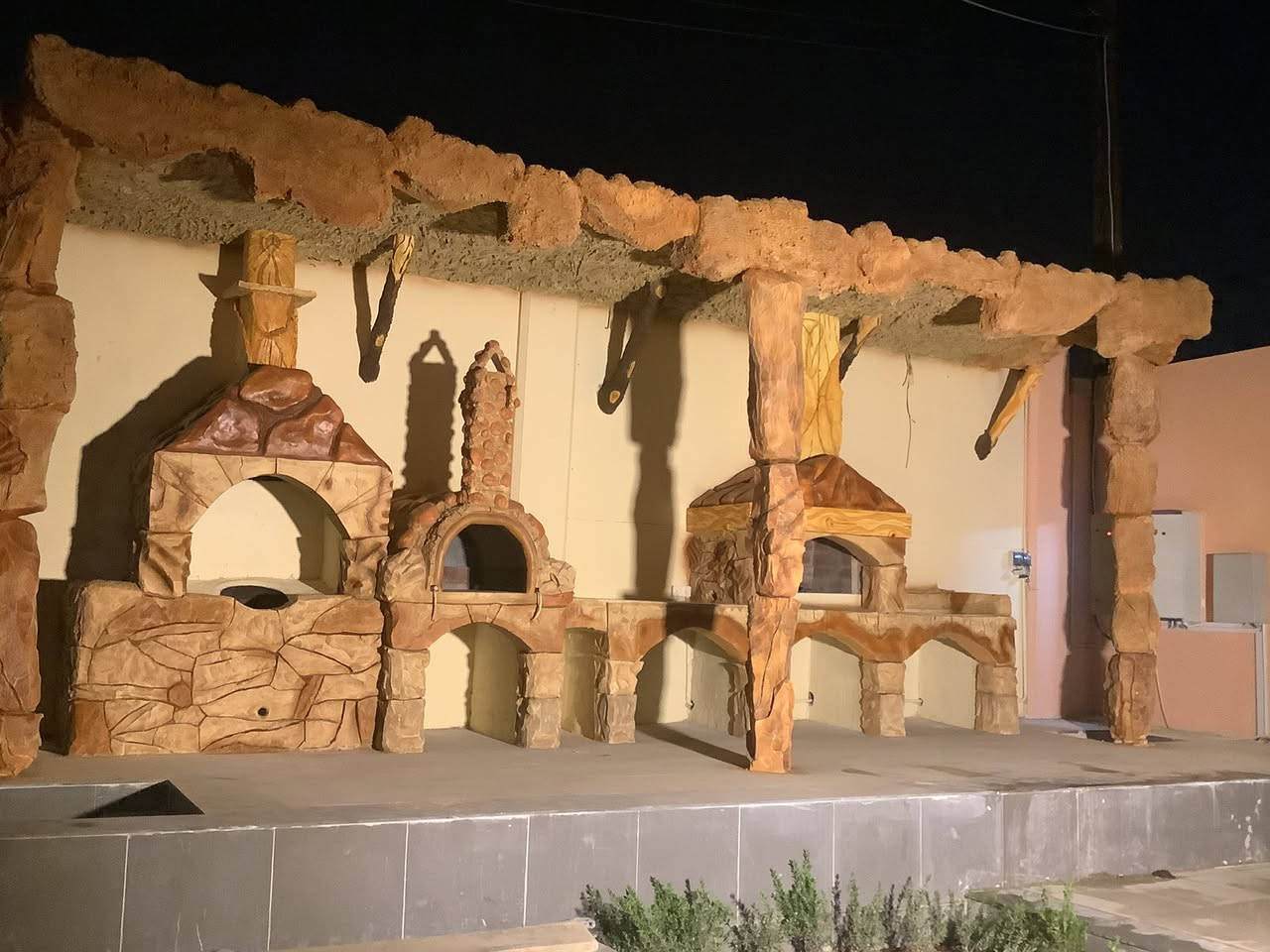 السلام عليكم متخصصين بكل أعمال الديكورات وأعمال المزارع الفنيه 🎨🌊للتواصل على الرقم ادناه 👇⚜️

***********
***********
