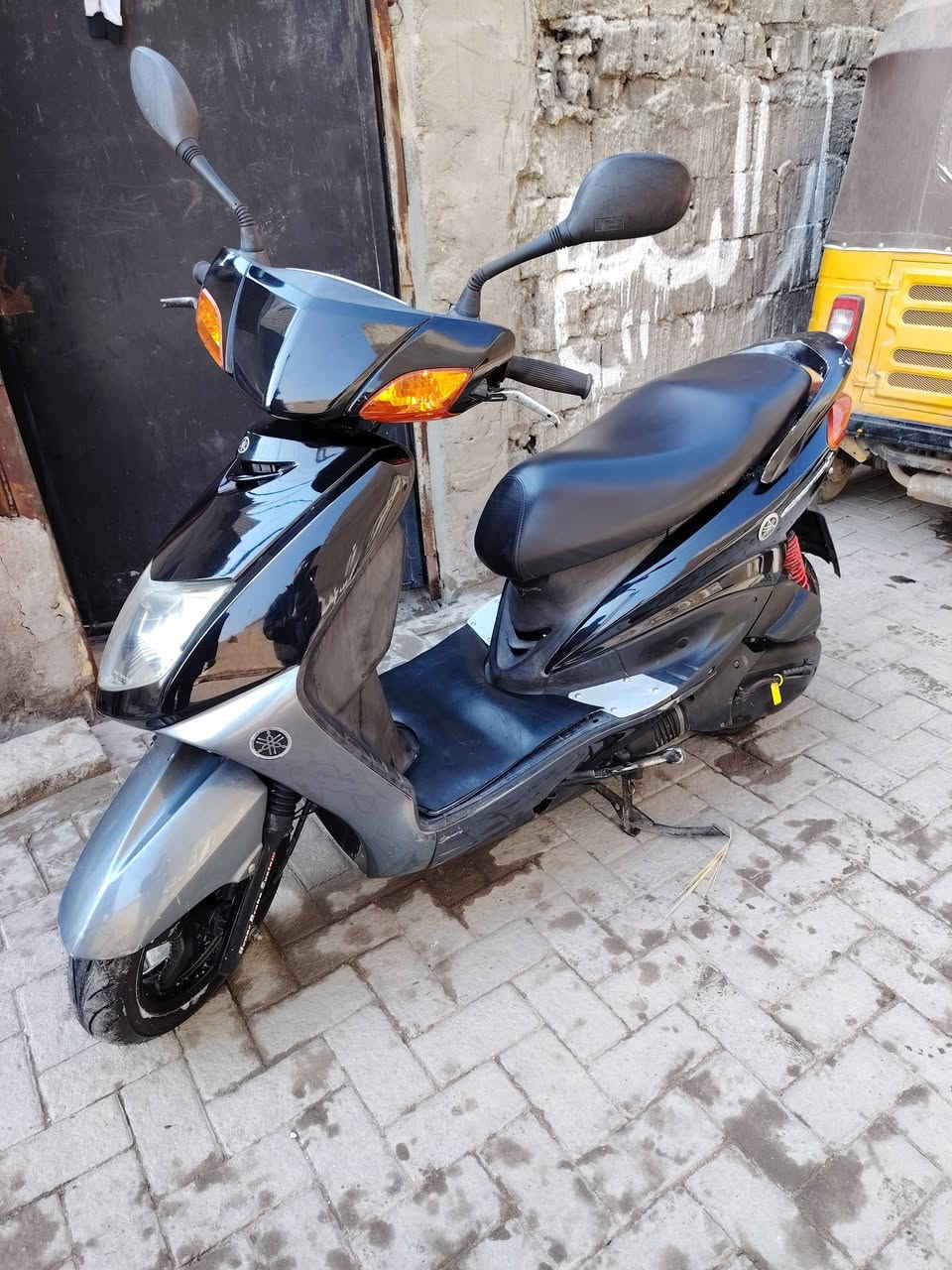 السلام عليكم سكنس نثيه ياباني 110 كفاله عامه السعر ٩٥٠ رقم ***********
