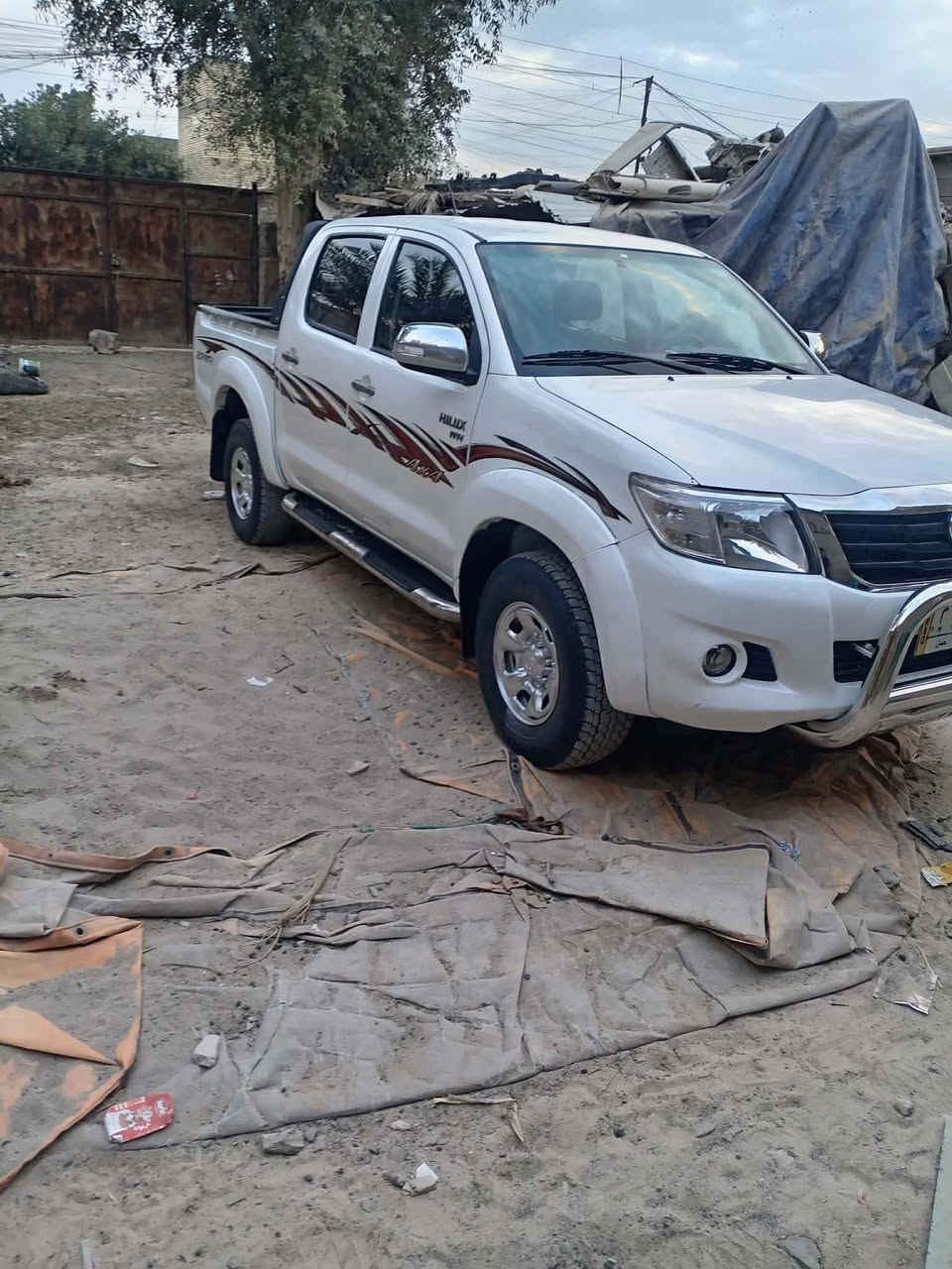 السلام عليكم اخوان مكلف بلنشر للبيع تيوتا فور ويل رقم بغداد تحويل مباشر فول مواصفات موديل 2014 كويتي كير اوتوماتيك صبغ قطعتين السعر 180 ورقه وبيها مجال للاتصال ***********مكانها بغداد
