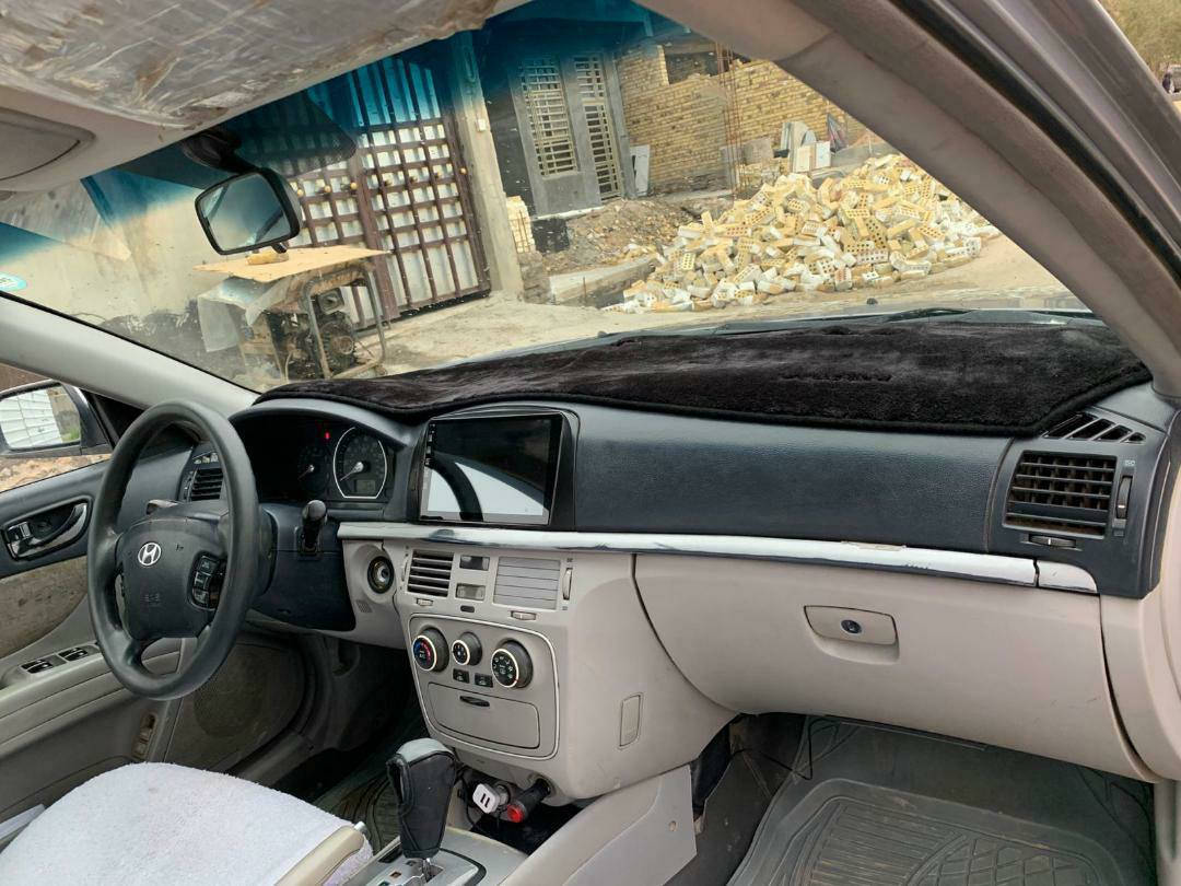 السلام عليكم للبيع هونداي سوناتا موديل 2007 وارد امريكا حادث امريكه جاملغ امامي وبنيد  وبيه مكانات صبغ ابيع حزام سياره هزه جديده كير مكينه حداديه تبريد كله جاهزه مانقصه برغي واحد رقم سليمانيه بأسم صديقي تريد وكاله تريد تحويل محرك 2400 السعر 92وبيه مجال للشراي مكاني بابل المحاويل هاذه رقمي ***********
