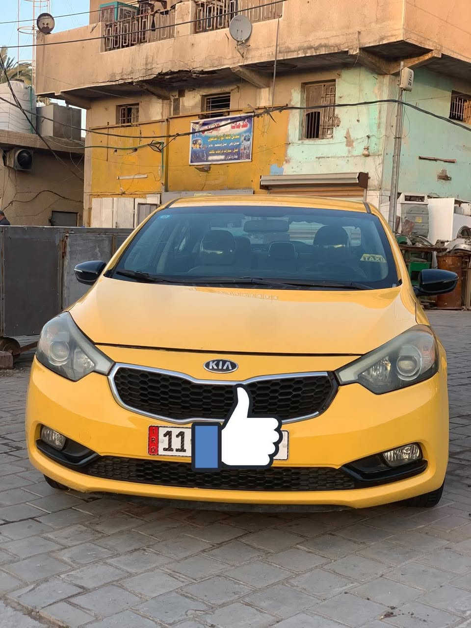 سلام عليكم فورتي وارد امريكي موديل 16حادثه جاملغ امامي بدون دواخل سياره جاهزة دوشمه كله السعر 118 ،*********** دوش 1800
