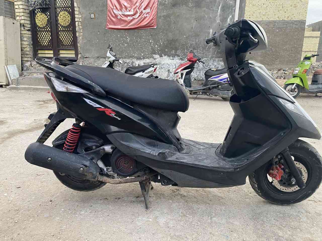 ثعلب كابريتر كامله كفرات بلادي مكينه حلوه شلعه ومعدل حلو اورقها موجوده 
المكان بغداد الخطيب الزراعي 
***********
