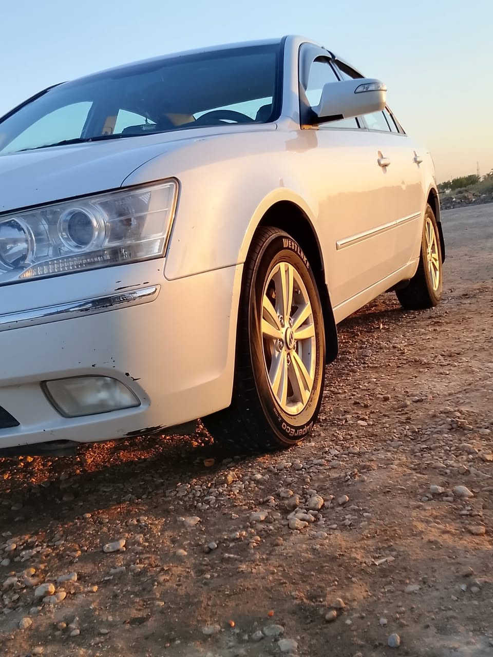 السلام عليكم
سوناتا موديل 2010 خليجي بغداد سياره جاهزه من كلشي فقط بيها بارد بل جاملغ الخلفي اثر طخه خفيفه شي بسيط بدون صبغ بدون معجون علا وضع البلادي السعر 135 وبيها مجال الاتصال *********** او ***********
