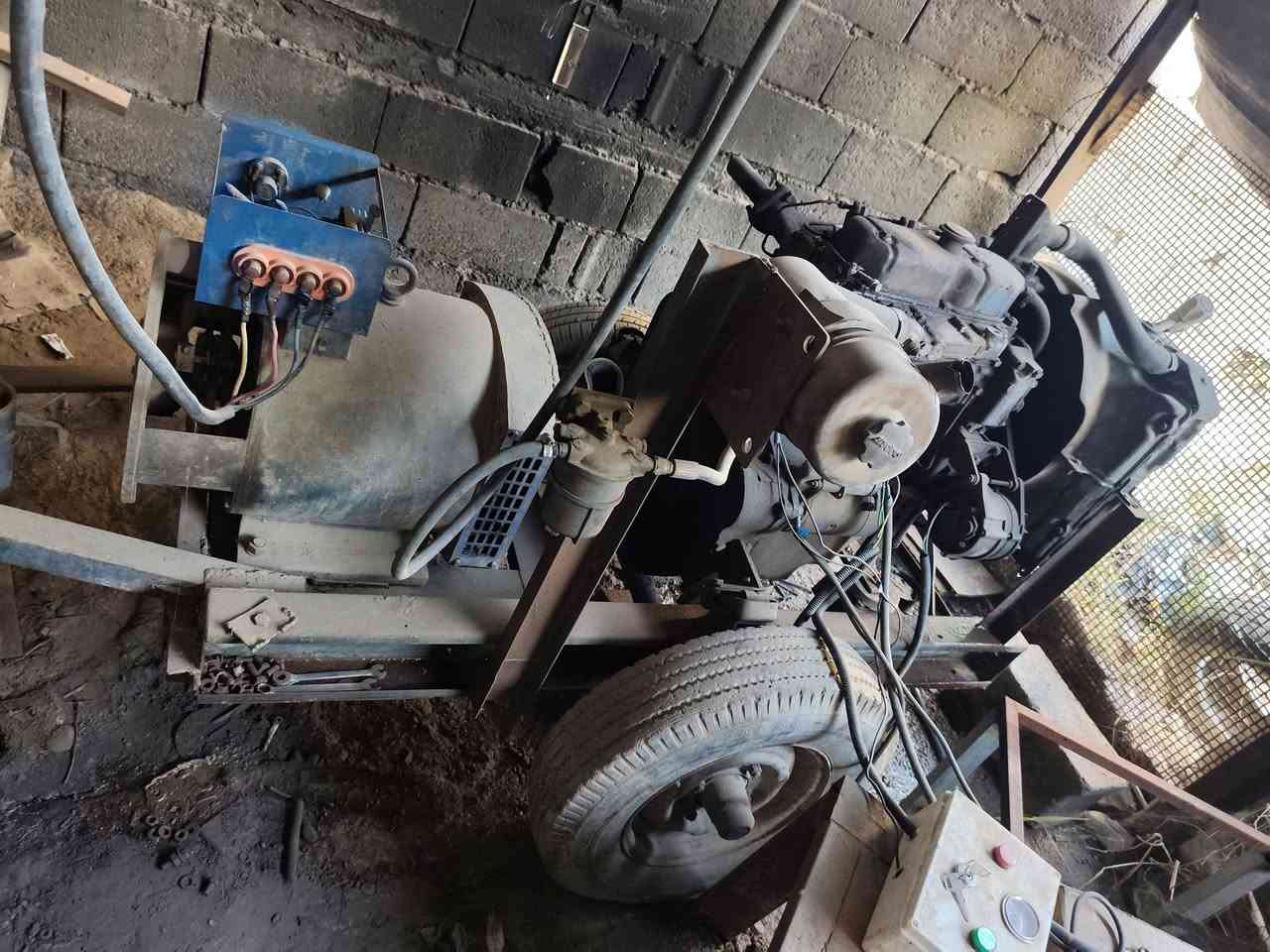 مولد للبيع 3بستم بيركنز 30كيفي مزرف هيتاشي مثل ما اموضح بل صوره مكاني بغداد الاصلاح مقابل بوب الشام مدخل جزيره السياحيه رقم الهاتف (***********)
