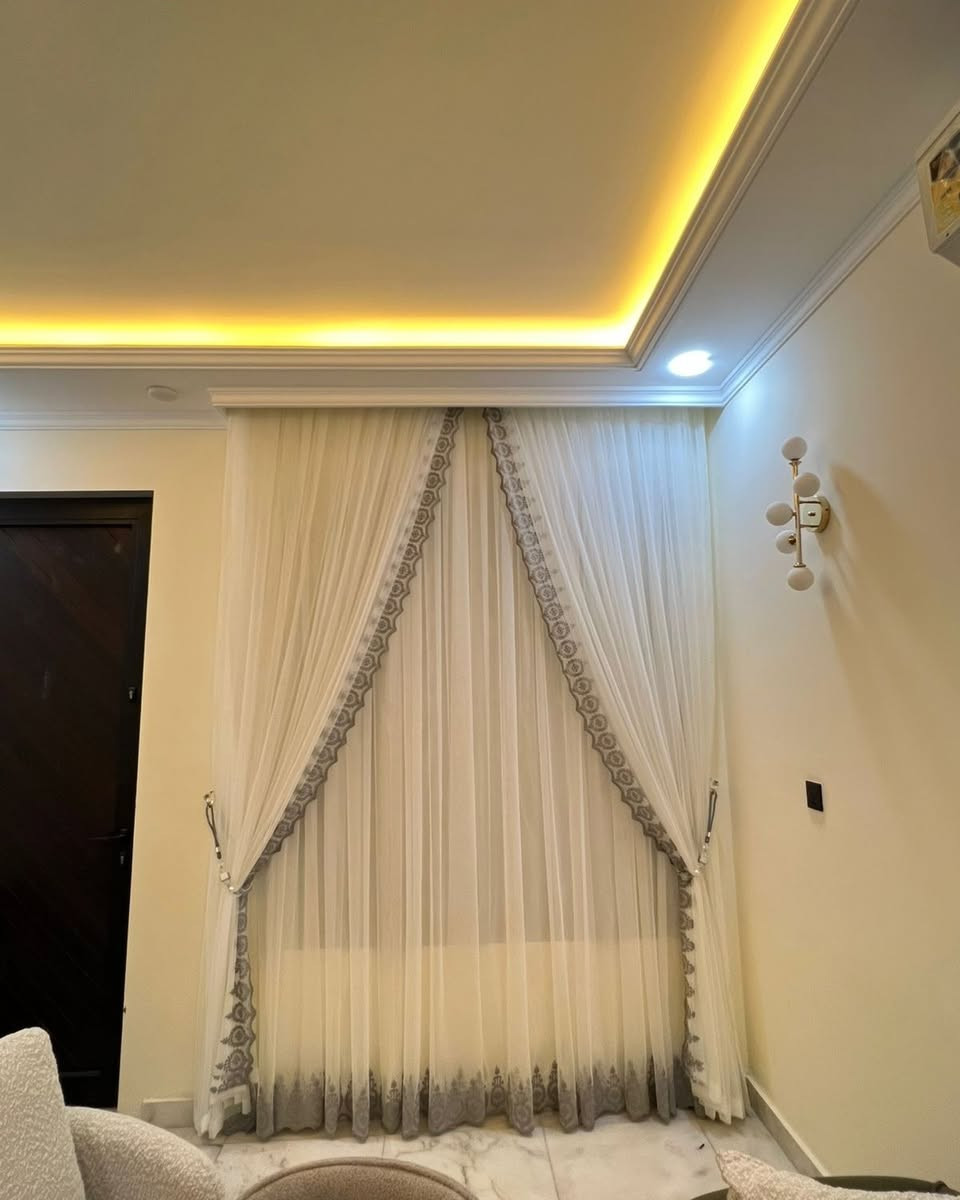 ✨ عدنــــا للأعظمية ✨
بكل فخر واعتزاز نعلن لكم عودة معرض ماس بغداد للستائر إلى منطقتنا الحبيبة الأعظمية 🤍
📍 موقعنا الجديد:
الأعظمية - رأس الحواش شارع الامام ابو حنيفة النعمان 
مجاور استوديو وسام
ننتظركم بتشكيلة مميزة من أحدث تصاميم الستائر، الرول، الإيفونات، وإكسسوارات الستائر مع تركيب احترافي يليق ببيوتكم 🏡✨
📞 للاستفسار والحجز: ***********
***********
***********
ماس بغداد للستائر... نرسم جمال بيتك ✨
