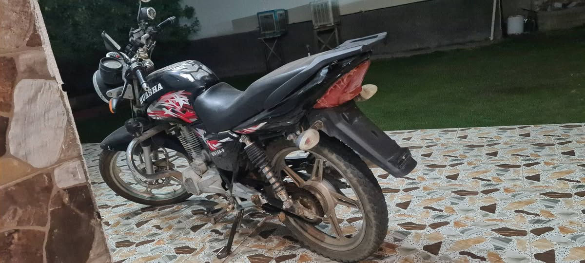 دراجه هيوشه نضيفه فول وياها اوراق جاهزه للتسجيل السعر ٥٥٠ مكانها حصيبة الشرقيه ***********
