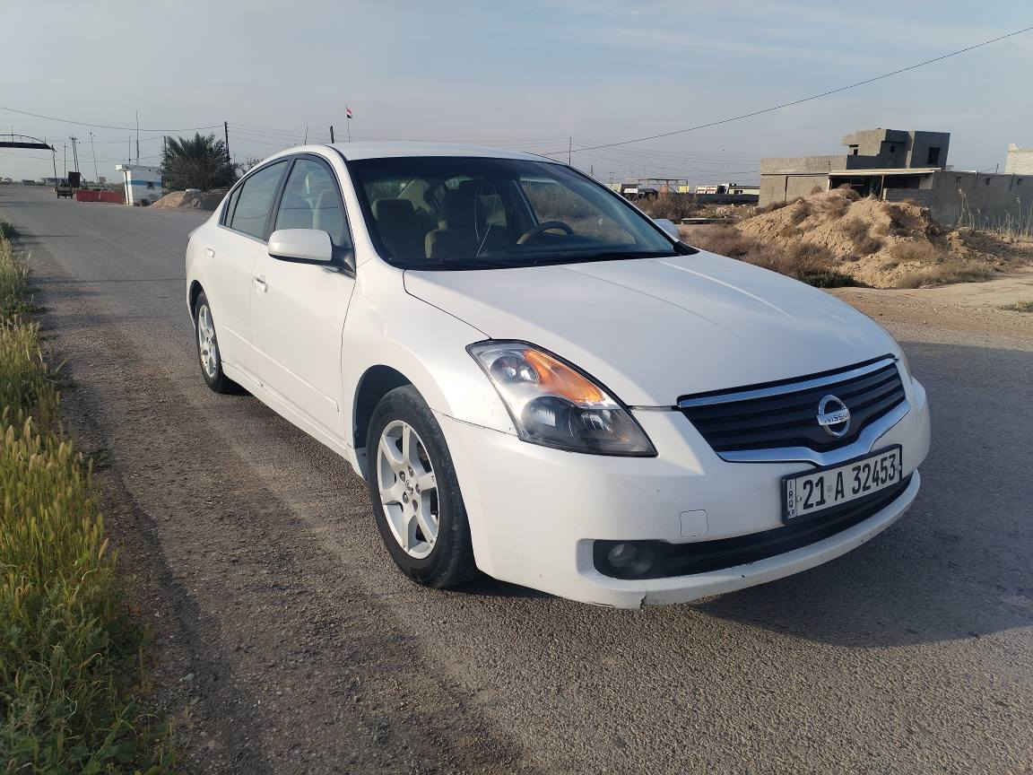 السلام عليكم
اولتيما موديل٨
وارد خليجي
قطعتين تبريد
داخله لونين 
كير مكينه مكفولات
صدر تخم تاير جدد
سنويه رقم جدد
السونار مرفق بالمنشور
السياره جديده
بيع أو مراوس
للإستفسار ***********
مكان ديالى السعر ٨٨ المقدادية, ديالى
