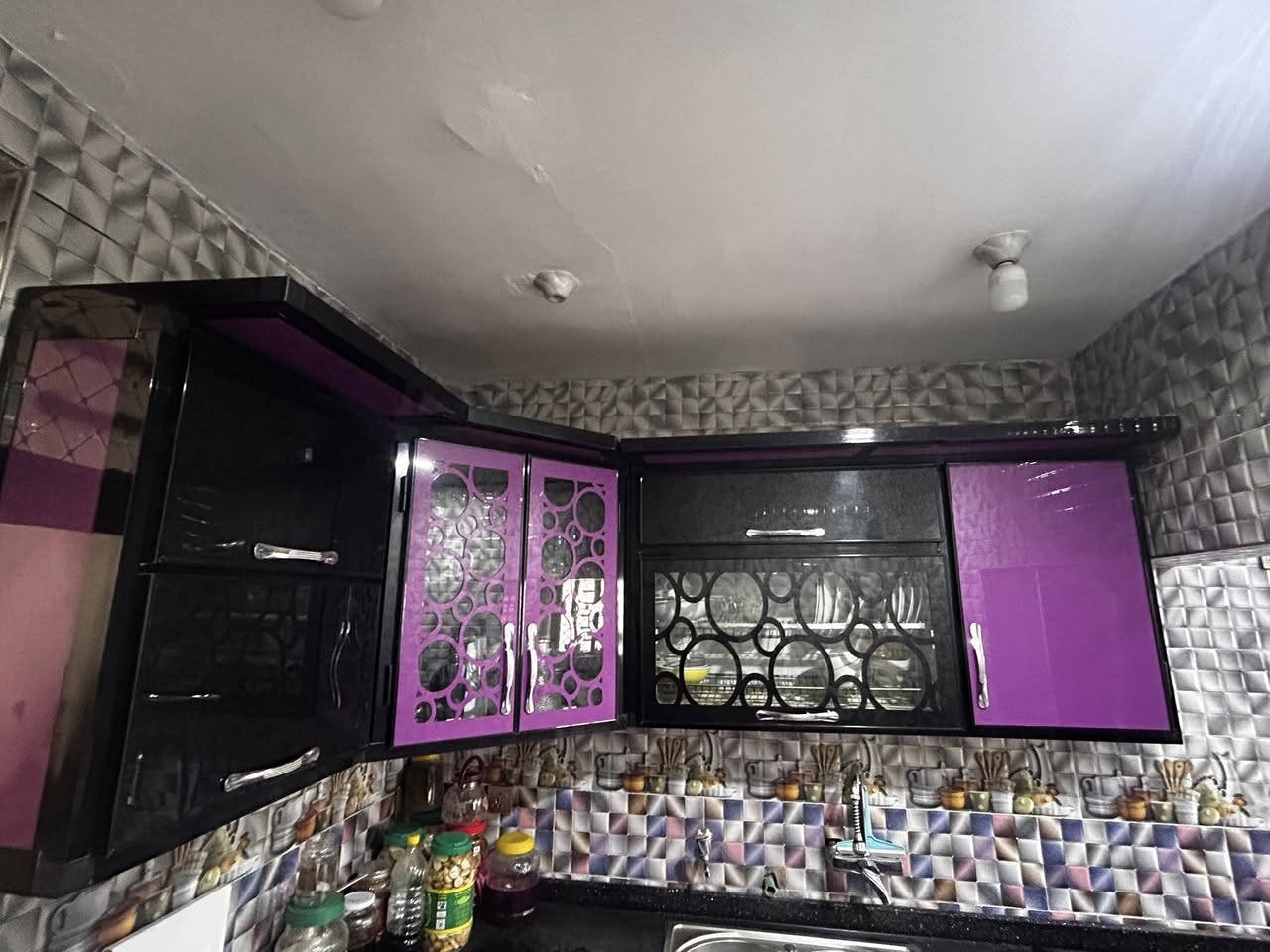 متوفر اغراض للبيع
كلمن وسعره وبيك خير وتدلل الكاونتر استخدام قليل وكلش نضيف 

واتساب اتصال 
***********
