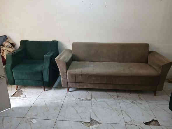 بيع كاونترات ٢٥٠ الف مع تخم قنفات سعرهم ٢٥٠ الف توصيل مجاني رقم هاتف ***********
