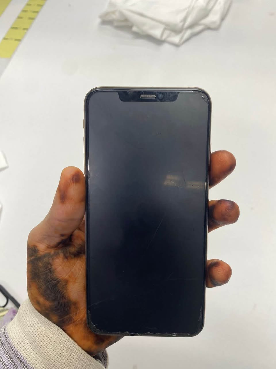 السلام عليكم ورحمة الله وبركاته
الفون استعمالى الشخصى وللبيع 

آيفون xs max
بطارية 🔋 76
مساحه 64
الحمدلله الفون وتر بروف مفهوش خربوش وربنا يبارك لصاحب النصيب مدخلش اى صيانه خالص 
السعر خاص تواصل 01100941014


**إذا كنت صاحب هذا الإعلان وتريد حذفه لأي سبب، رجاءا أرسل رسالة إلى الدعم الفني**