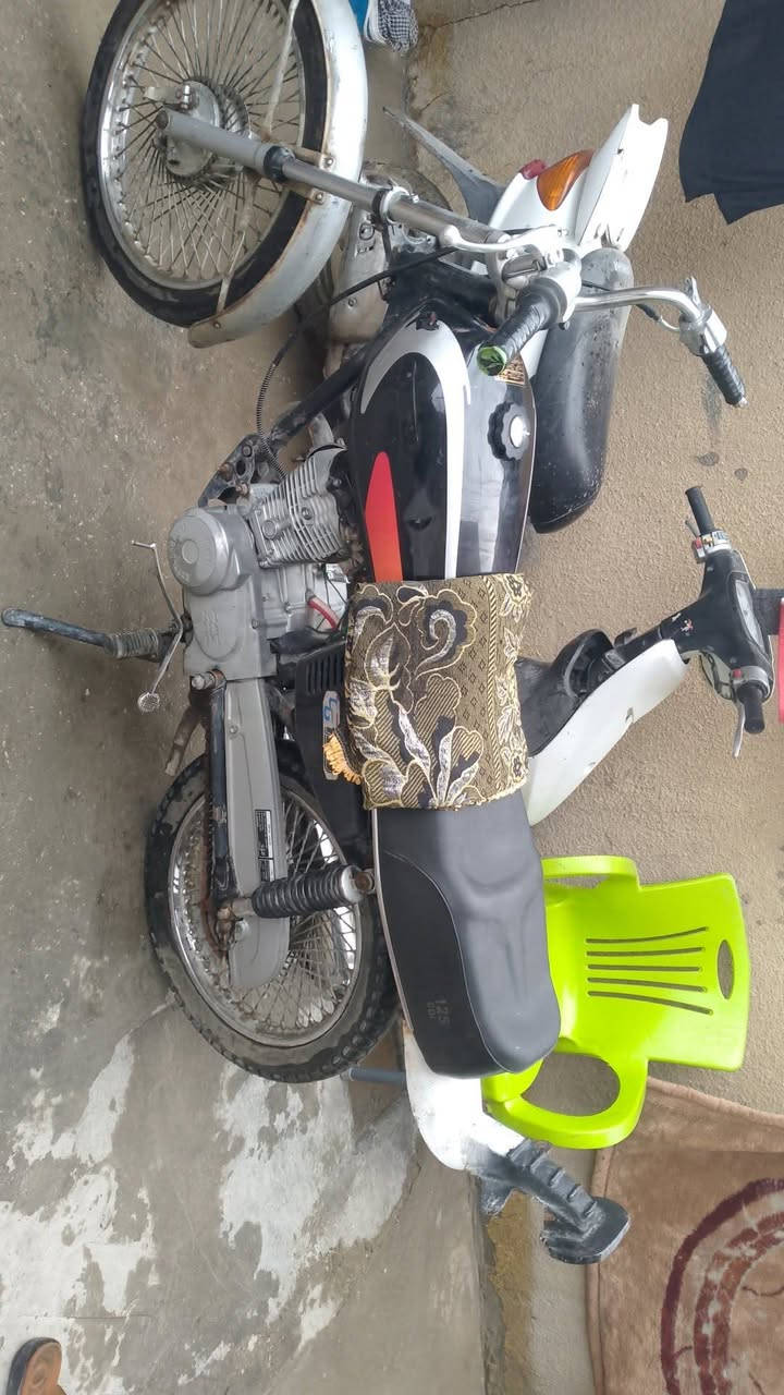 سلام عليكم دراجه اربعه كير تايكر موديل 20دراجه زرنكي مرتبه حلوه دراجه مامتعوبه من الشغل للبيت مجفتهه قبل اسبوع دراجه اوراق بسمي. رايدهه 350وبيهه مجال للشراي عنواني كربلاء الشبانات. ***********
