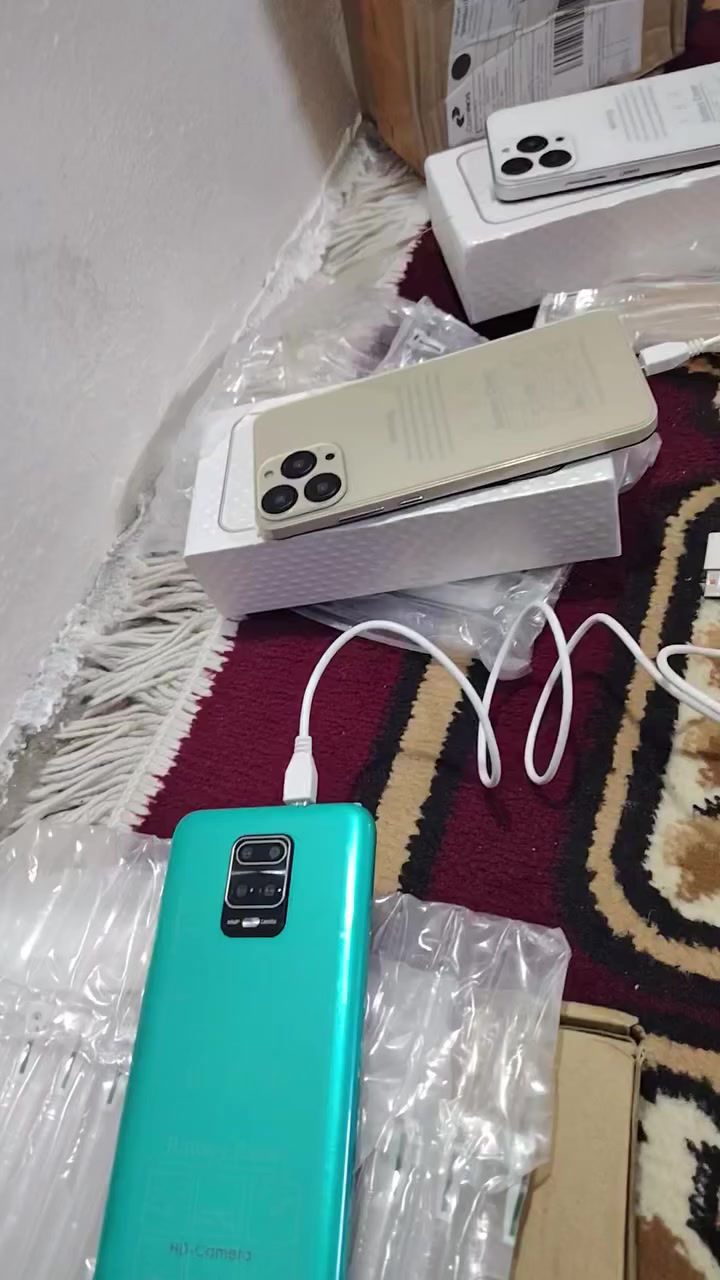 شلعه 9 موبايلات + 1 ايباد شرط شغالات كلهن اغلبهن ذاكرة 512 كيكا ادفع سعر مناسب وبالعافيه
بس جهازين مابيهن كارتونة وشاحنة والبقية كاملة الملحقات


**إذا كنت صاحب هذا الإعلان وتريد حذفه لأي سبب، رجاءا أرسل رسالة إلى الدعم الفني**