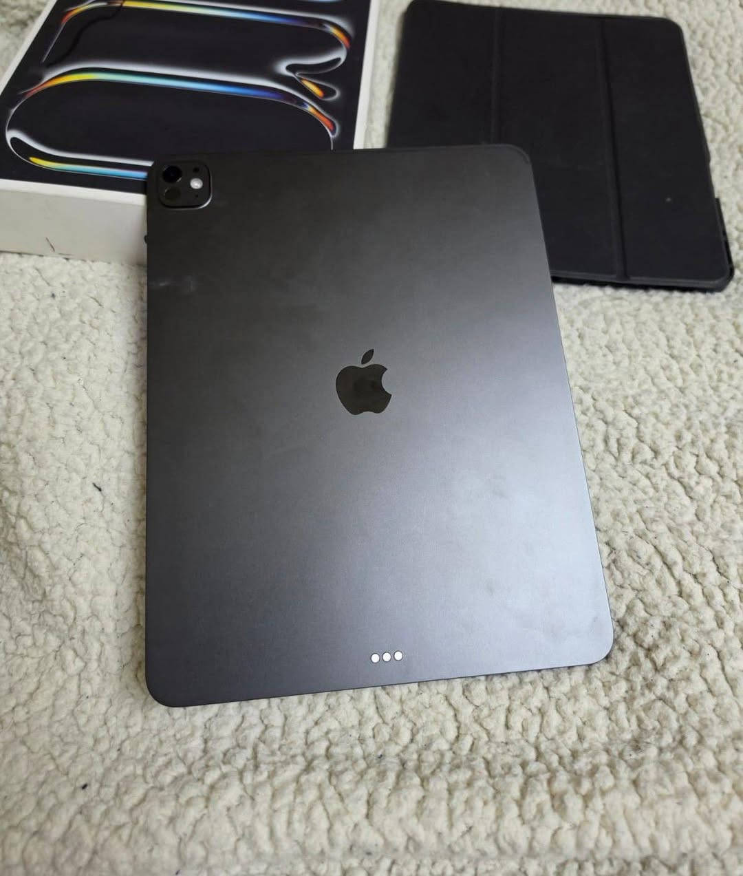 ايباد برو M5
13 انش ٫ 256 Gb 
100 البطارية و النظافة
الملحقات كاملة
داخل بالضمان 
السعر : مليون و خمسمئة و بيه مجال بسيط للشراي 
المكان :  بغداد _ باب المعظم 
للتواصل : واتس ***********
