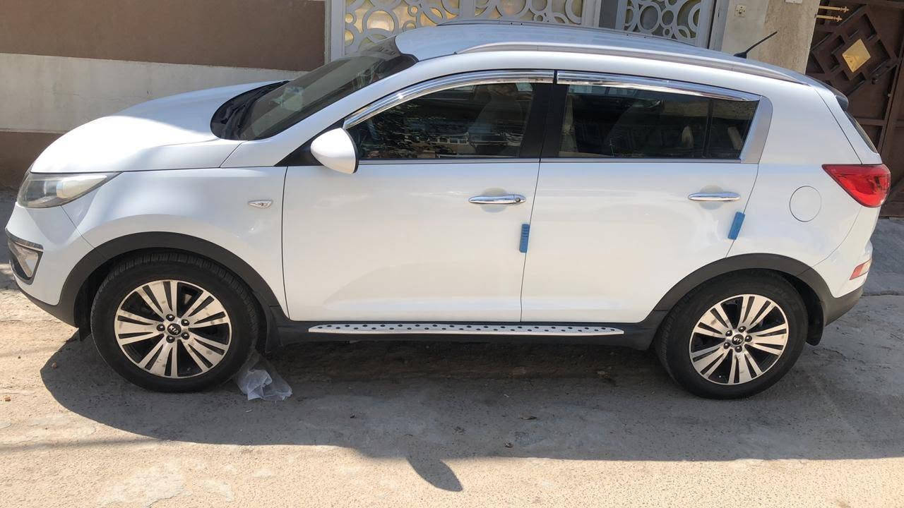 كيا سبورتج ٢٠١٥ خليجي سلوفاكي جديده جدا جدا جدا جدا مال بيت عدنا من ٢٠٢١ صارت بيها طخه بالبنيد وبدلناه نفس اللون وبخ فقط من فووك ماشيه ١٢٤ الف رقم بغداد شرط كير محرك شركه غرفه جديده كاعيات وكشنات مغلفه جلد وقماش لايتات زينون كشافات السعر قفل ١٤٠ تجي تفحص وتشوف بعينك وشرط التحويل للاتصال *********** و *********** واخوان اذا على باب الله ربي يرزقك هاي مال جناي وصوره الطخه والسونار اللي من اخذناها موجوده بالمنشور
