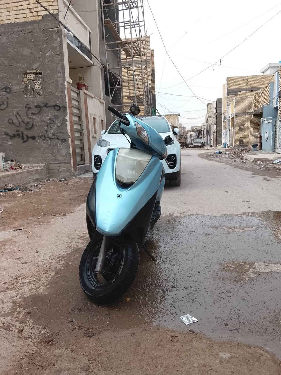 السلام عليكم
دراجه بريز للبيع دراجه خير من الله بس كابريتر تعبان يرادله تبديل أو تصليح نواقص قليل دراجه شغاله اوراق كامله سعر 350 وبيه مجال لشراي  ***********
