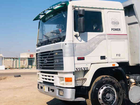 سلام عليكم للبيع فالفو f12مكينه 22 كير 3x3 مجموعه الانكي السياره مكفوله من كلشي
للستفسار اتصل ***********...***********
