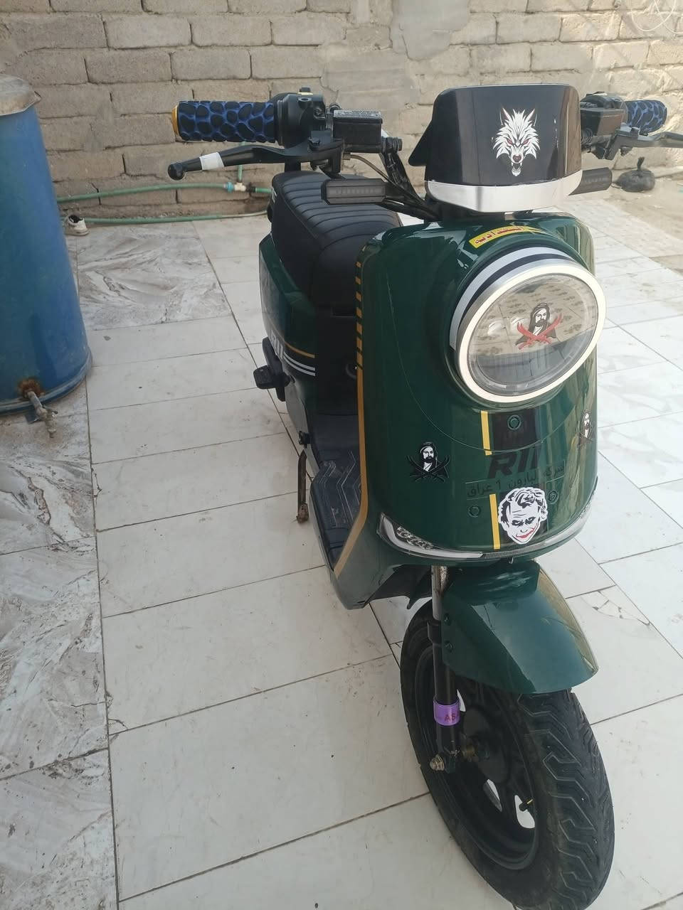 دراجة شحن R11 نضيفة ما مبدل شي بيهة السعر يجي خاص ***********
