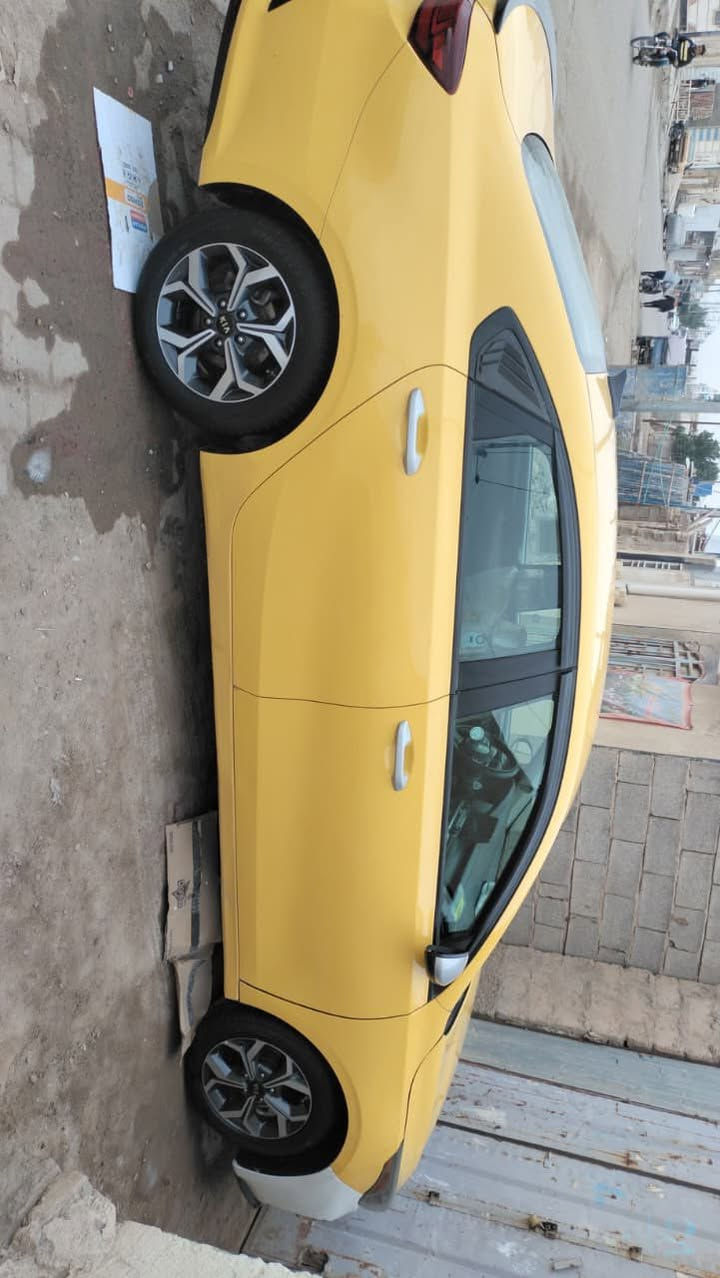 فورتي ٢١سياره حلوه وجديده رقم بغداد نكليزي مكينه الافين دوش المرغوب كير ايتي سياره مواصفاه حلوه جاهزه الأخير.  بيه جاملغ وبنيد فقط بدون دواخل رقم راعيه ***********
